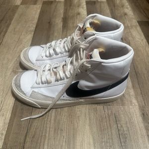 women’s nike blazers
